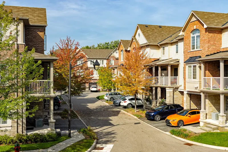 Street photo with residential apartments in a row